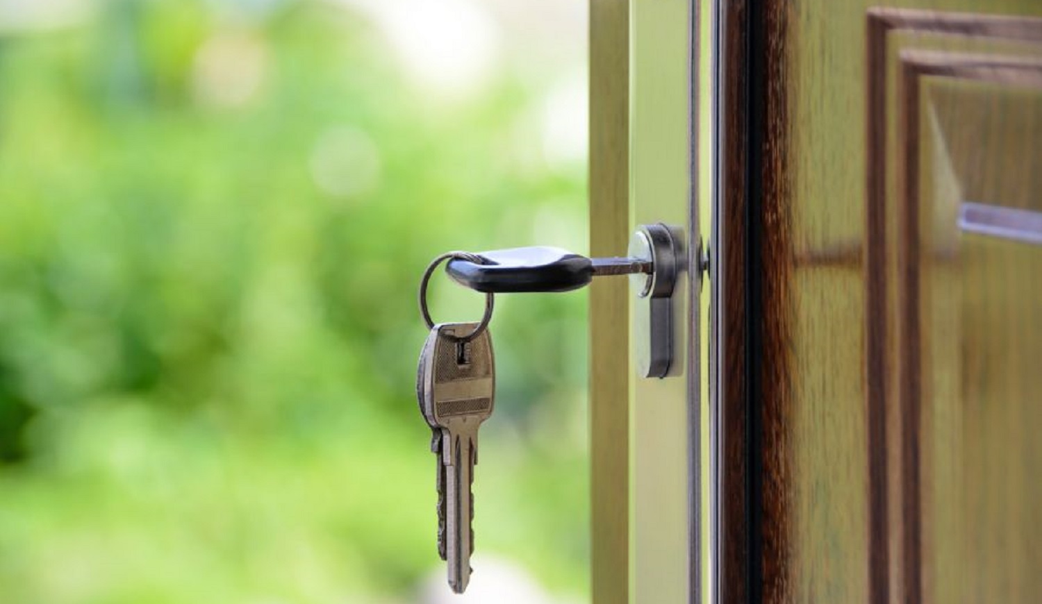 Keys in a door