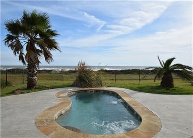 aquamarine private pool